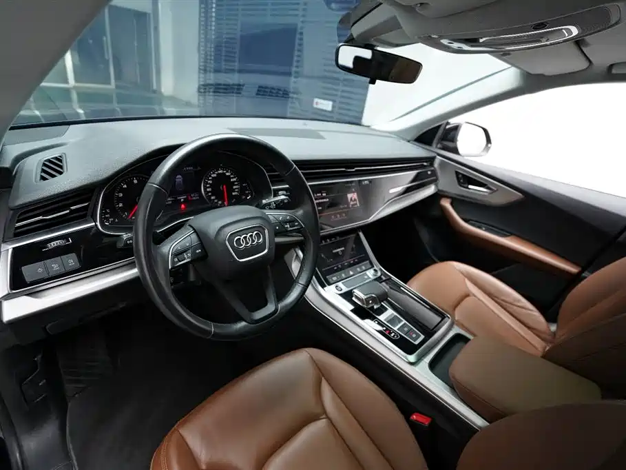 Audi Q8 2021 Model 55 TFSI Luxury Dynamic фото 3