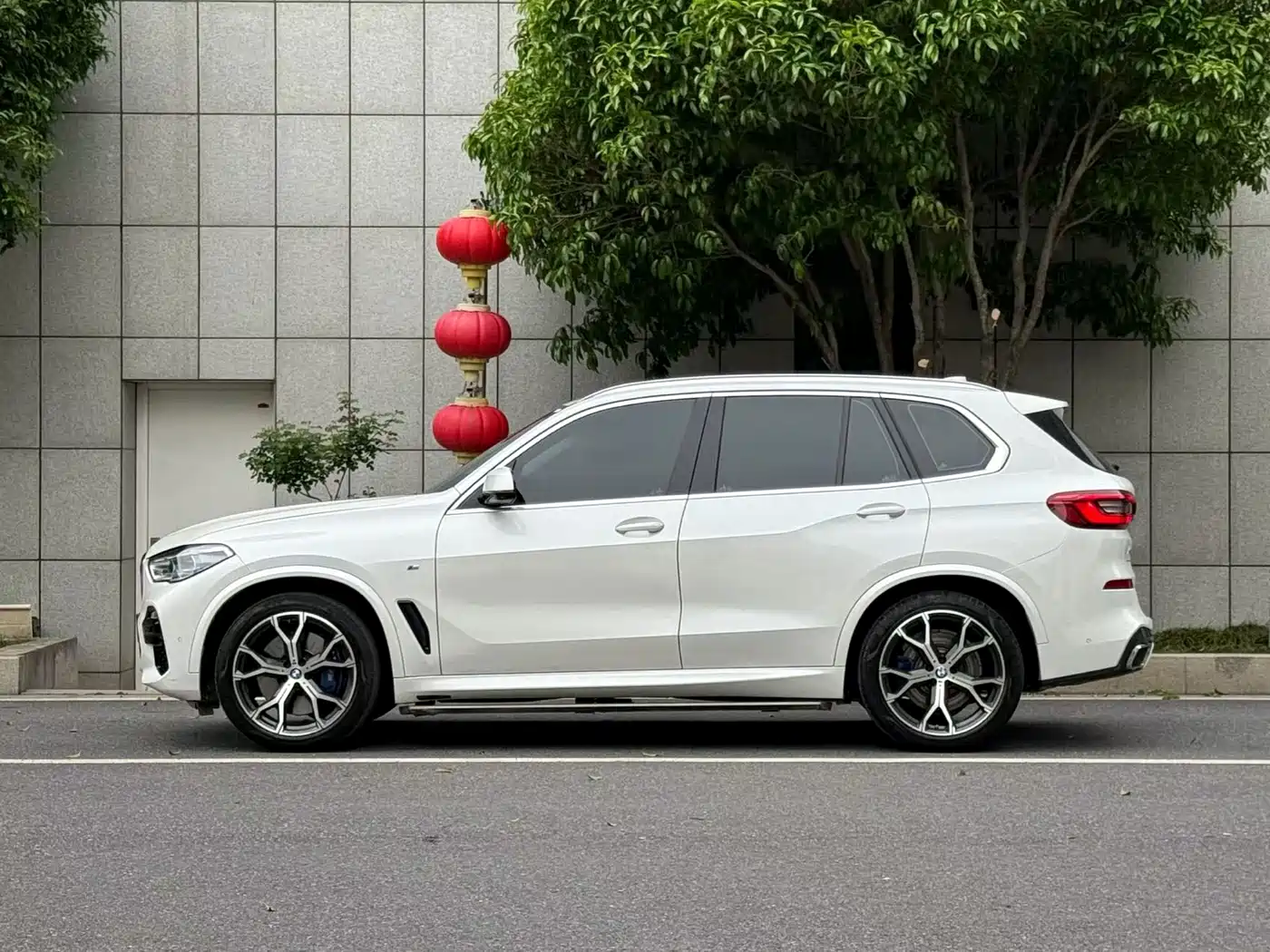 BMW X5 (Import) 2019 xDrive40i Exclusive M Sport Package фото 3