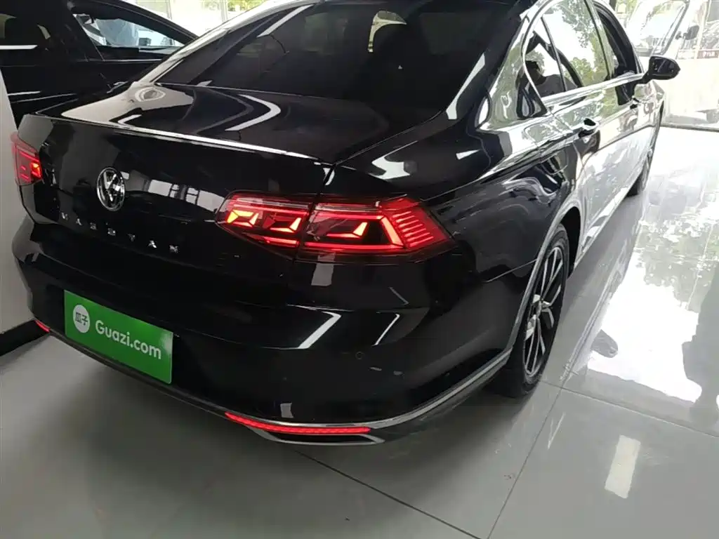 Volkswagen Magotan 2020 330TSI DSG Leading фото 8