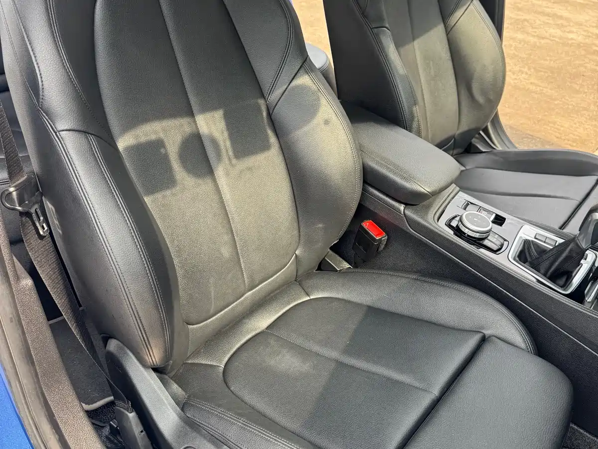 BMW 1 Series 2017 118i Sport фото 15