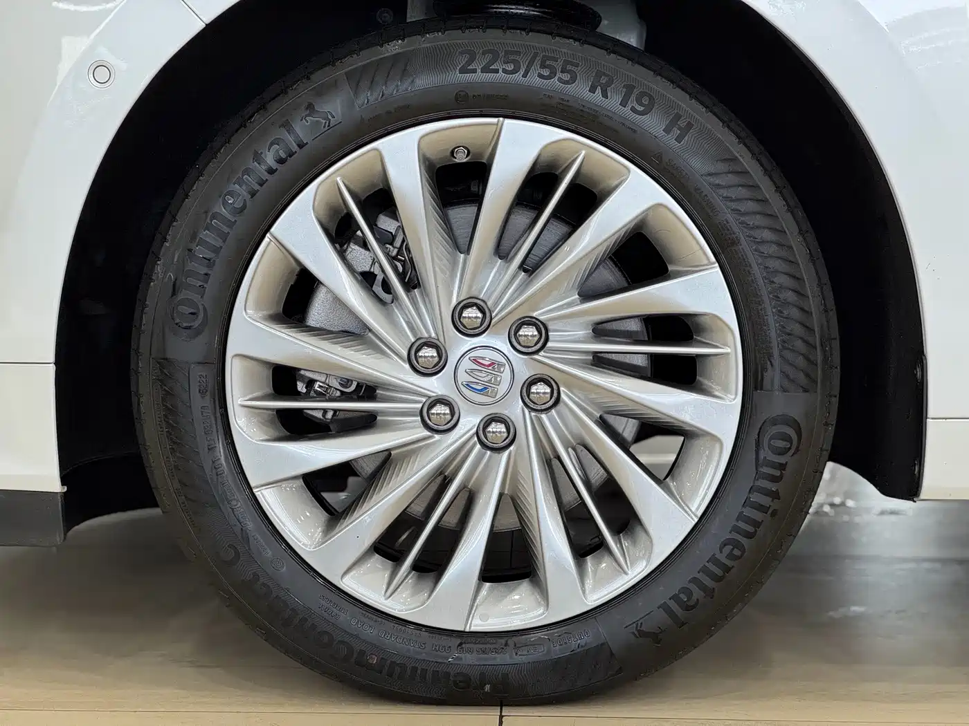 Buick Century 2023 2023 2.0T 6-Seat World Edition