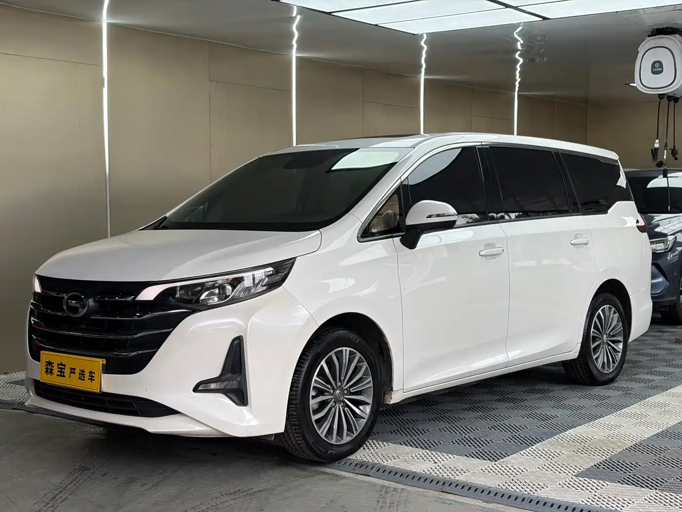 GAC Trumpchi Trumpchi M6 2019 270T DCT Premium Edition (6-seater) (China VI)