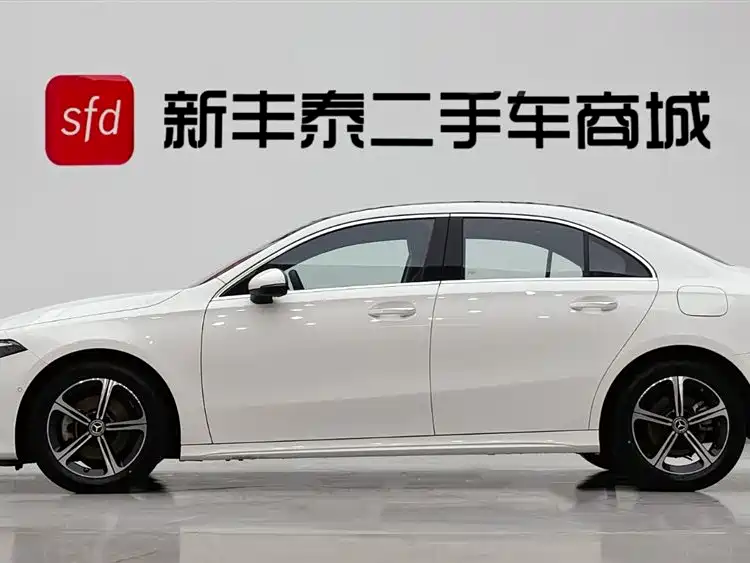 MERCEDES-BENZ CLASS A