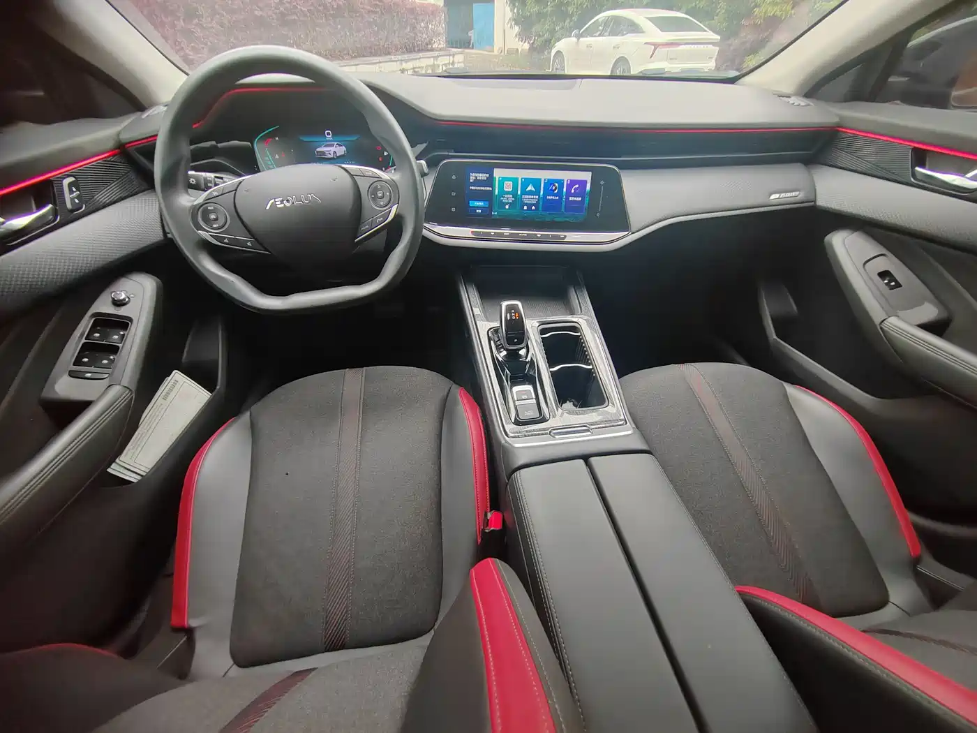 DONGFENG FENGSHEN YI HYUN MAX