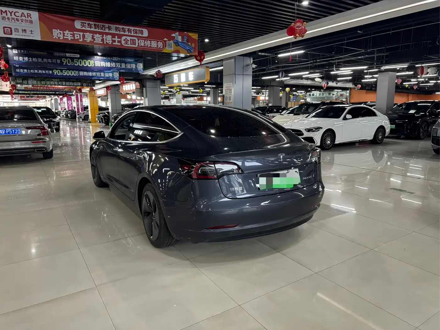 TESLA MODEL 3