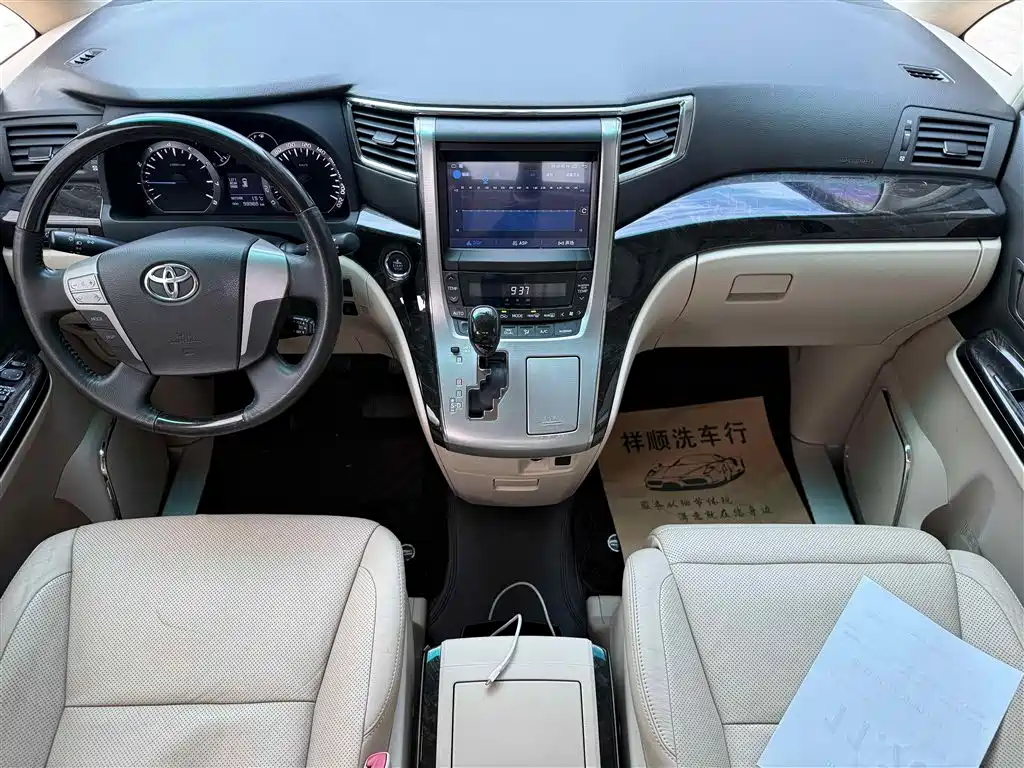 Toyota Alphard 2011 3.5L Luxury Edition фото 6
