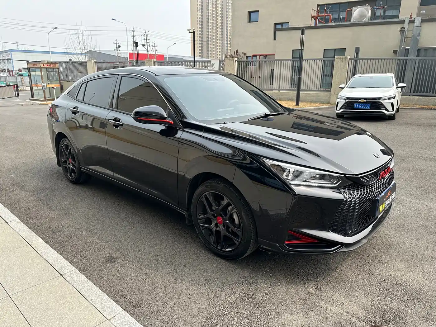 DONGFENG YI HYUN MAX