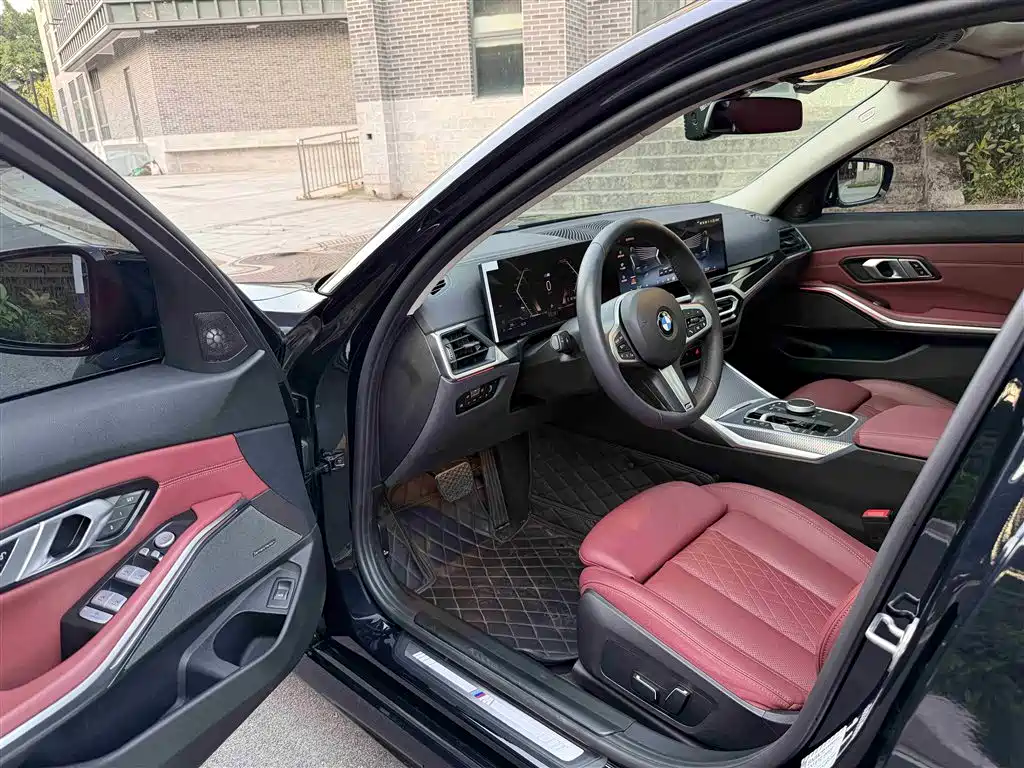 BMW 3 Series 2024 325Li M Sport Shadowline Package фото 6