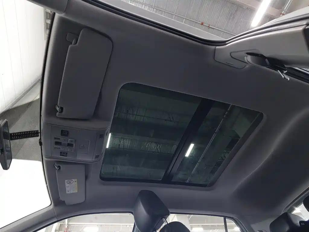 Volkswagen Tanying 2021 1.5L Automatic Smart Connect Edition фото 14