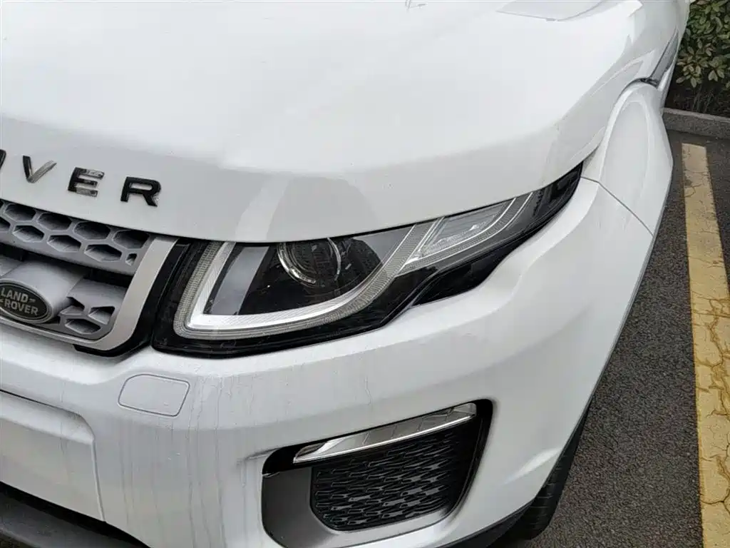 Land Rover Range Rover Evoque 2016 2.0T SE ZhiYao фото 24