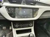 Фото 13 - Geely Vision