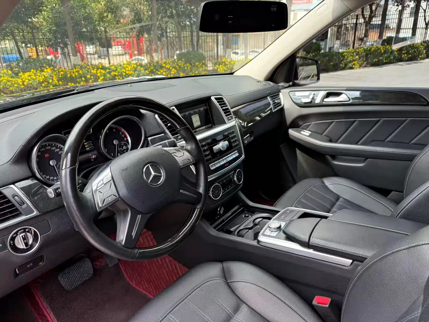 Mercedes-Benz GL-Class 2015 GL 400 4MATIC Luxury фото 7