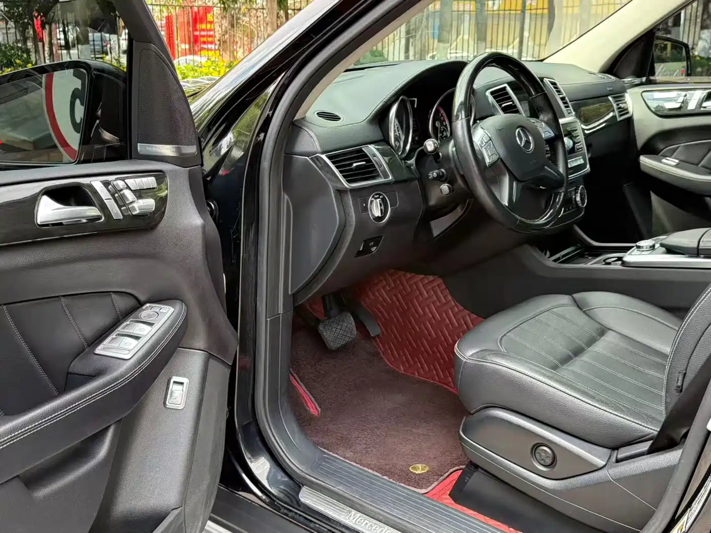 Mercedes-Benz GL-Class 2015 GL 400 4MATIC Luxury фото 22