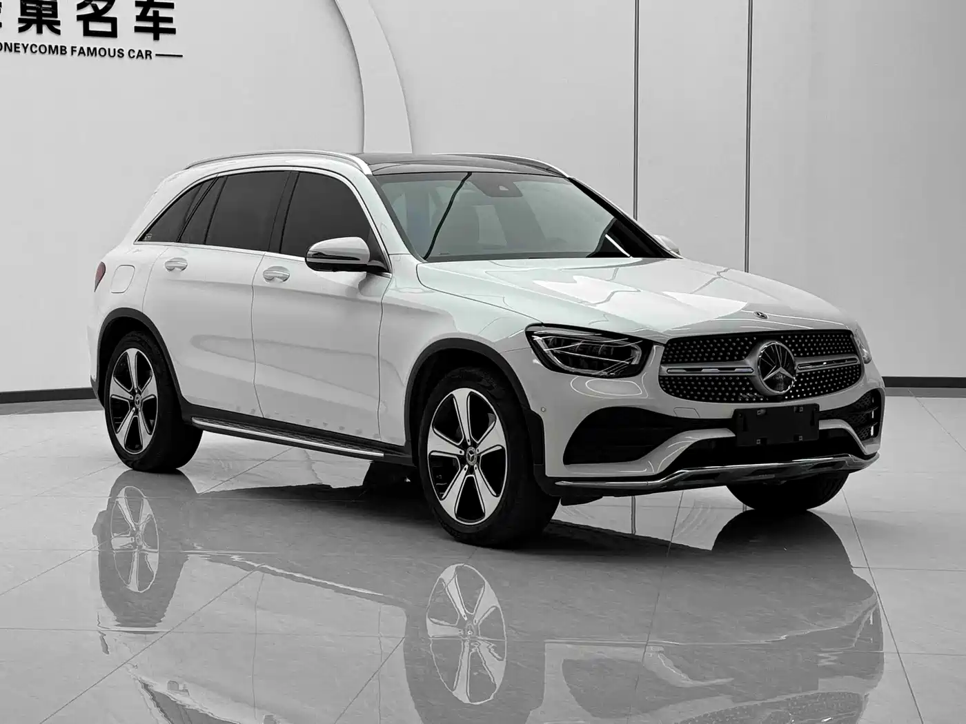 Фото 3 - Mercedes-Benz GLC