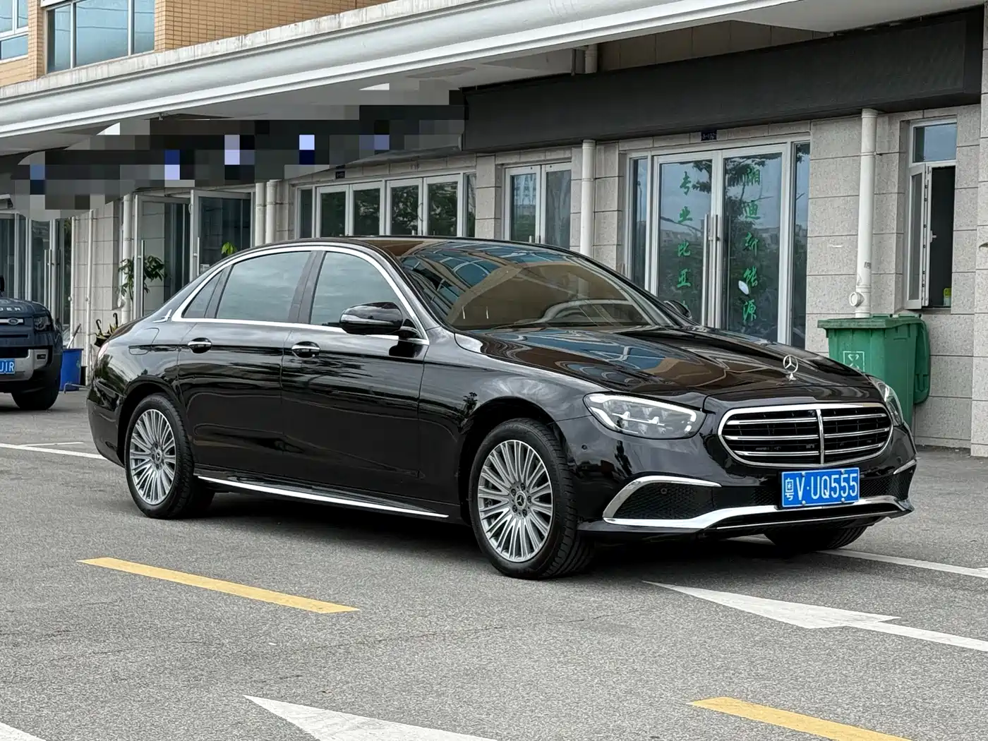 Mercedes-Benz E-Class 2021 E 300 L Luxury фото 3