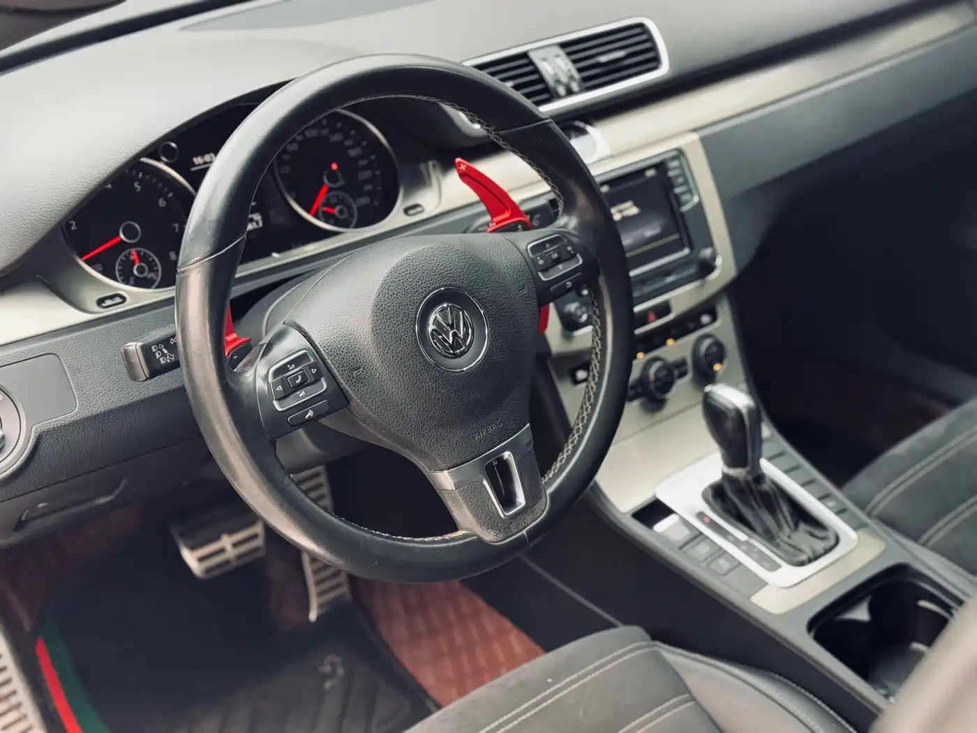Volkswagen FAW-Volkswagen CC 2018 1.8TSI Premium фото 11