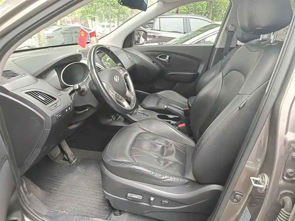 Hyundai Beijing Hyundai ix35 2013 2.0L Automatic 2WD Leading GLX China V фото 15
