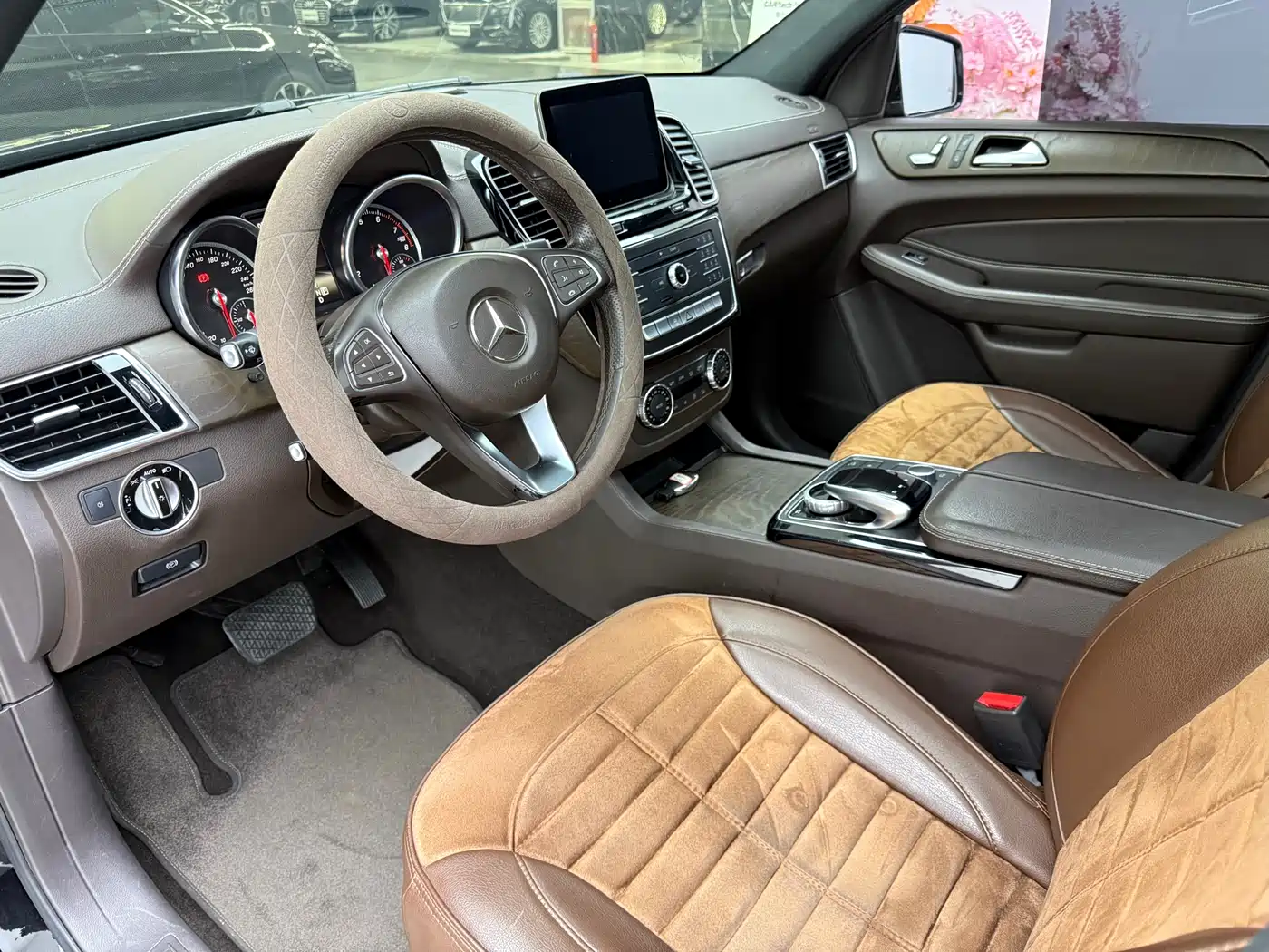 Mercedes-Benz GLE 2016 GLE 400 4MATIC фото 13