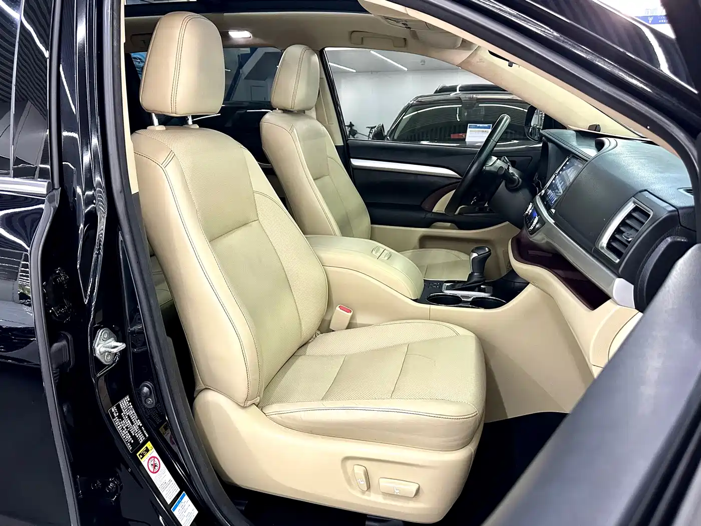 Toyota Highlander 2017 2.0T 4WD Premium 7-Seater фото 21
