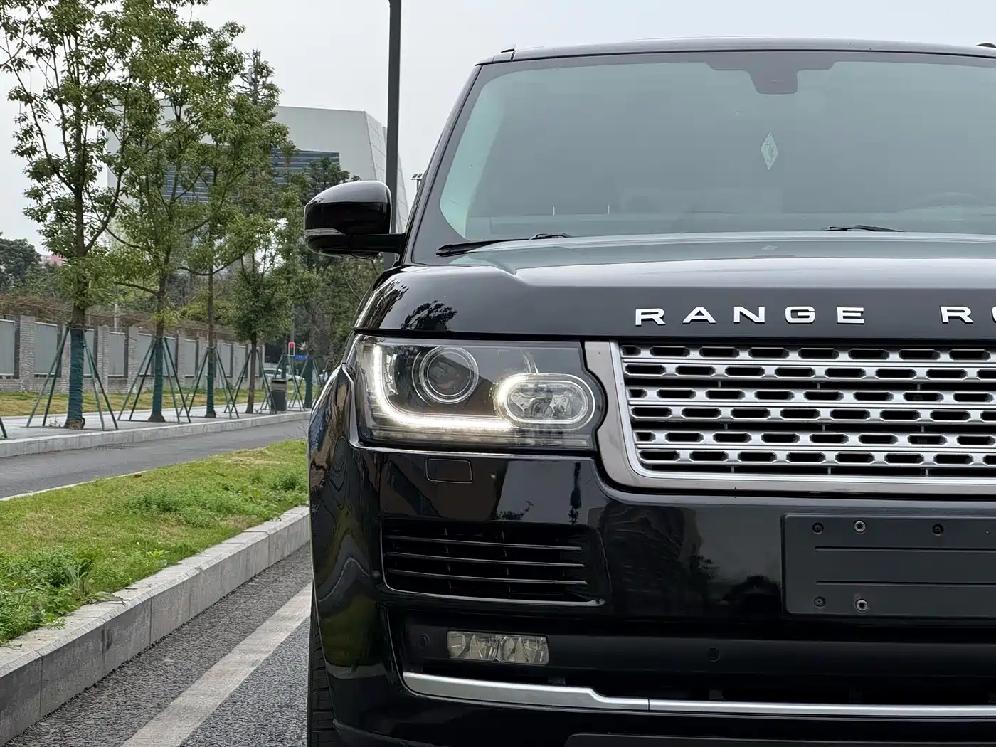 Land Rover Range Rover 2014 3.0 SC V6 Vogue фото 3