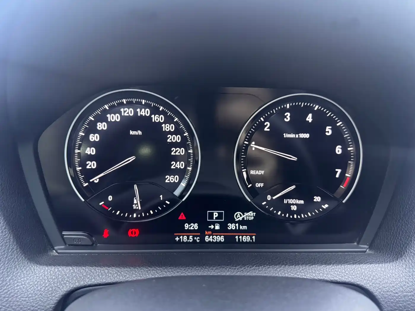 BMW 1 Series (Import) 2018 118i Leading фото 7