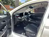 Фото 5 - Geely Binrui