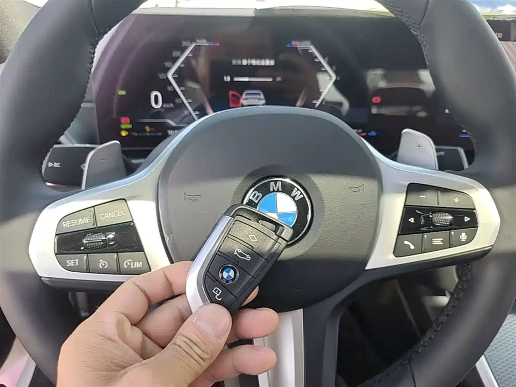 BMW 3 Series 2024 325i M Sport Shadowline Package фото 9