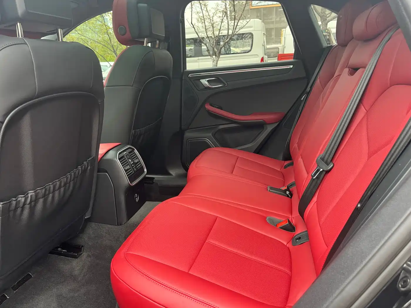 Porsche Macan 2023 Macan 2.0T фото 11