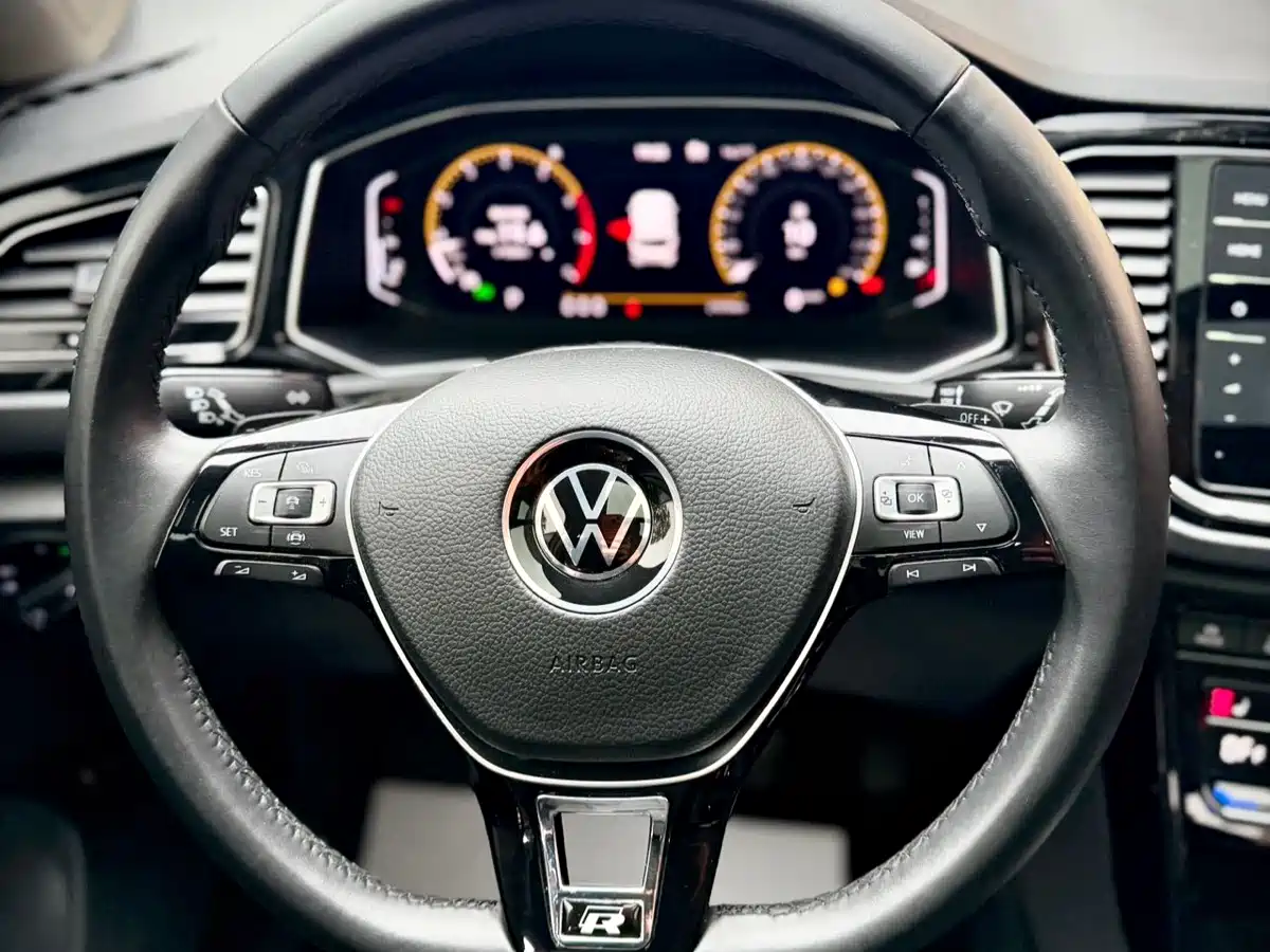 Volkswagen T-ROC 2021 280TSI DSG 2WD Comfort Smart Connect 30th Anniversary Edition фото 20
