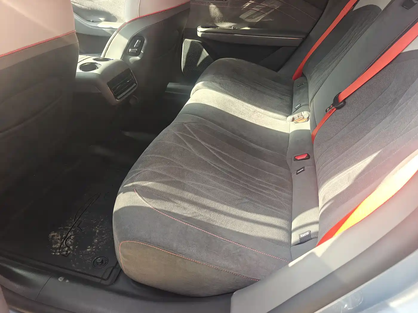 GEELY GALAXY GALAXY E8