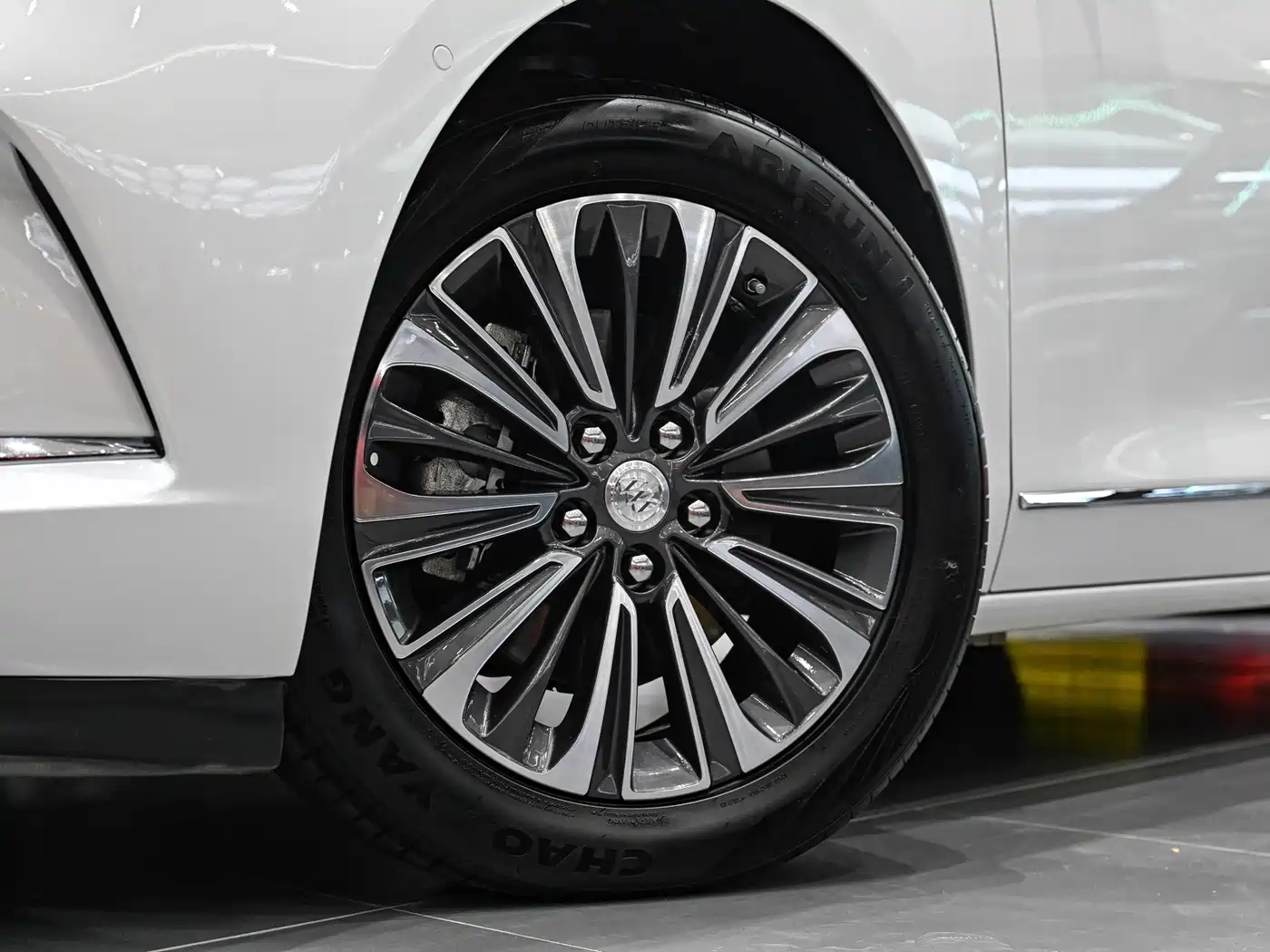 Buick GL8 2020 ES Landglory 653T Flagship фото 21