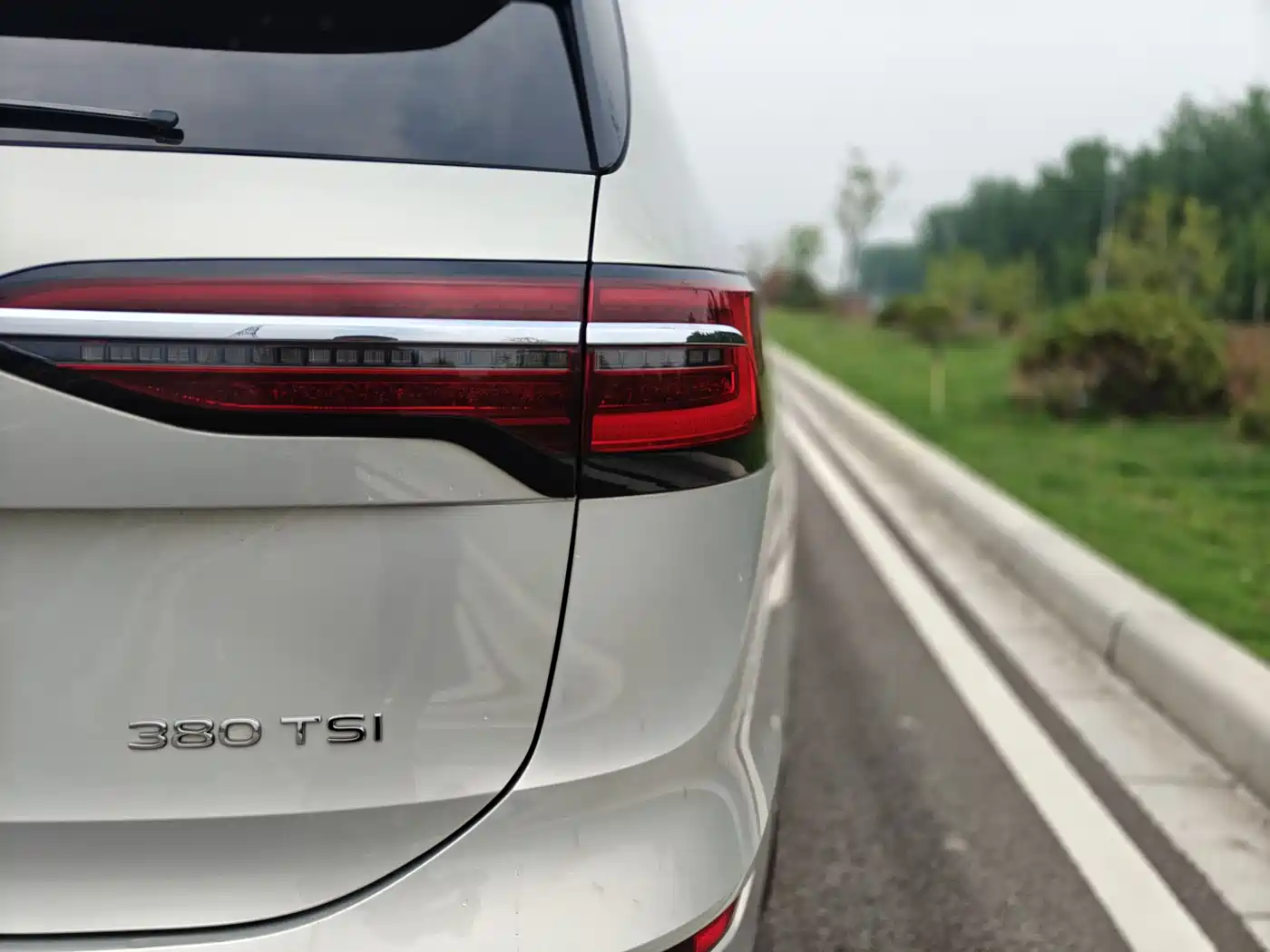 Volkswagen Viloran 2023 380TSI Prestige Edition фото 16