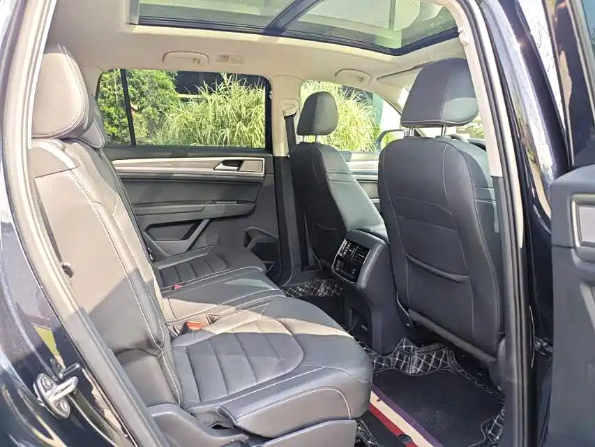 Volkswagen Teramont 2019 380TSI 4WD Luxury Edition China VI фото 5