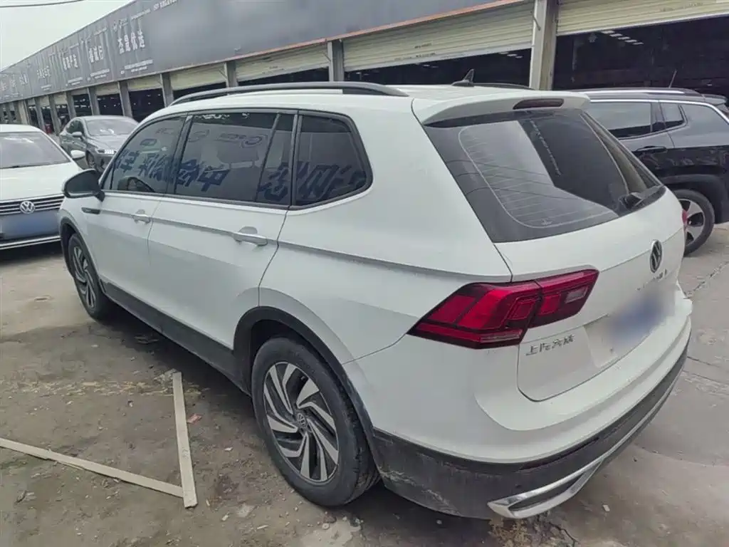 Volkswagen Tiguan L 2023 330TSI Auto 2WD Comfort Edition фото 5