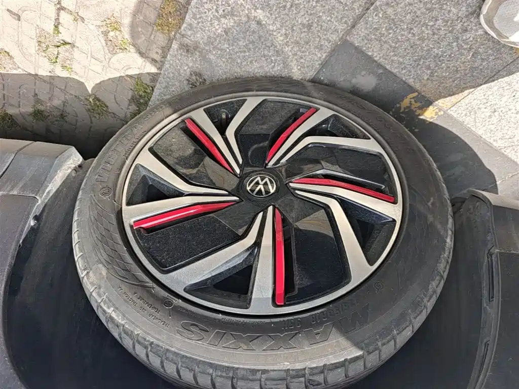 Volkswagen Tharu 2024 300TSI 2WD Moon Premium Edition фото 23