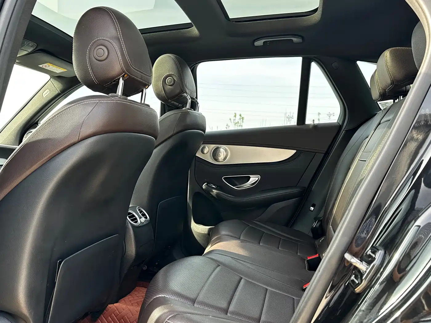 Mercedes-Benz GLC 2018 Facelift GLC 200 4MATIC фото 15