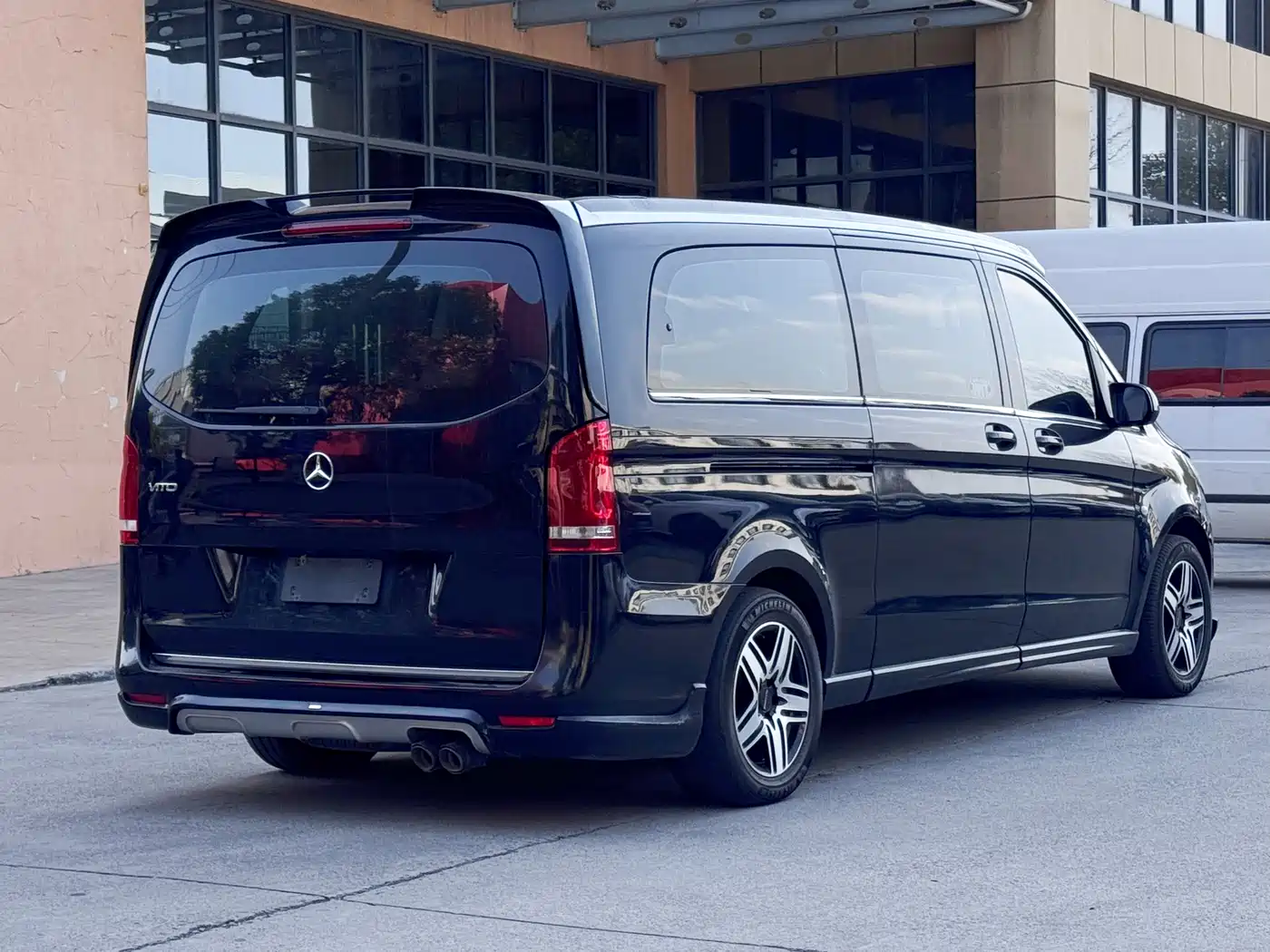 Mercedes-Benz Vito 2020 2.0T Business Edition (7-seater) фото 4