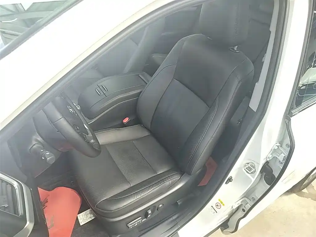 Toyota Highlander 2018 2.0T 4WD Luxury 7-seater (China V) фото 15