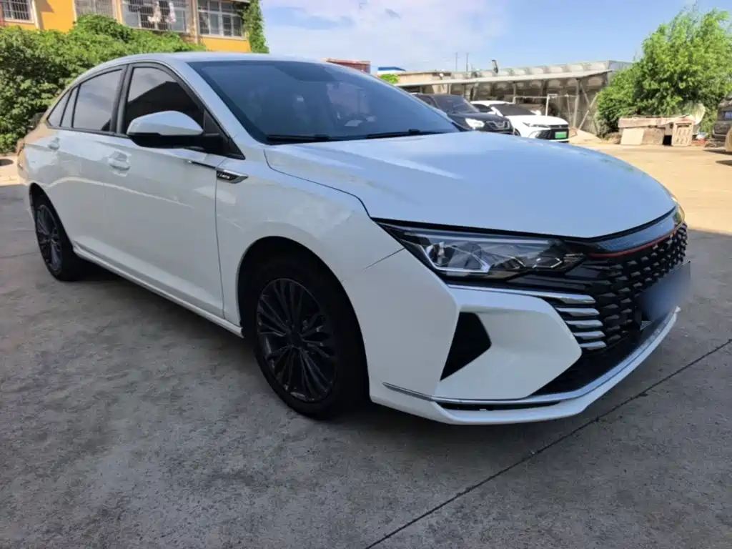 Dongfeng Aeolus Yixuan MAX 2022 2021 1.5T Super Dad Edition