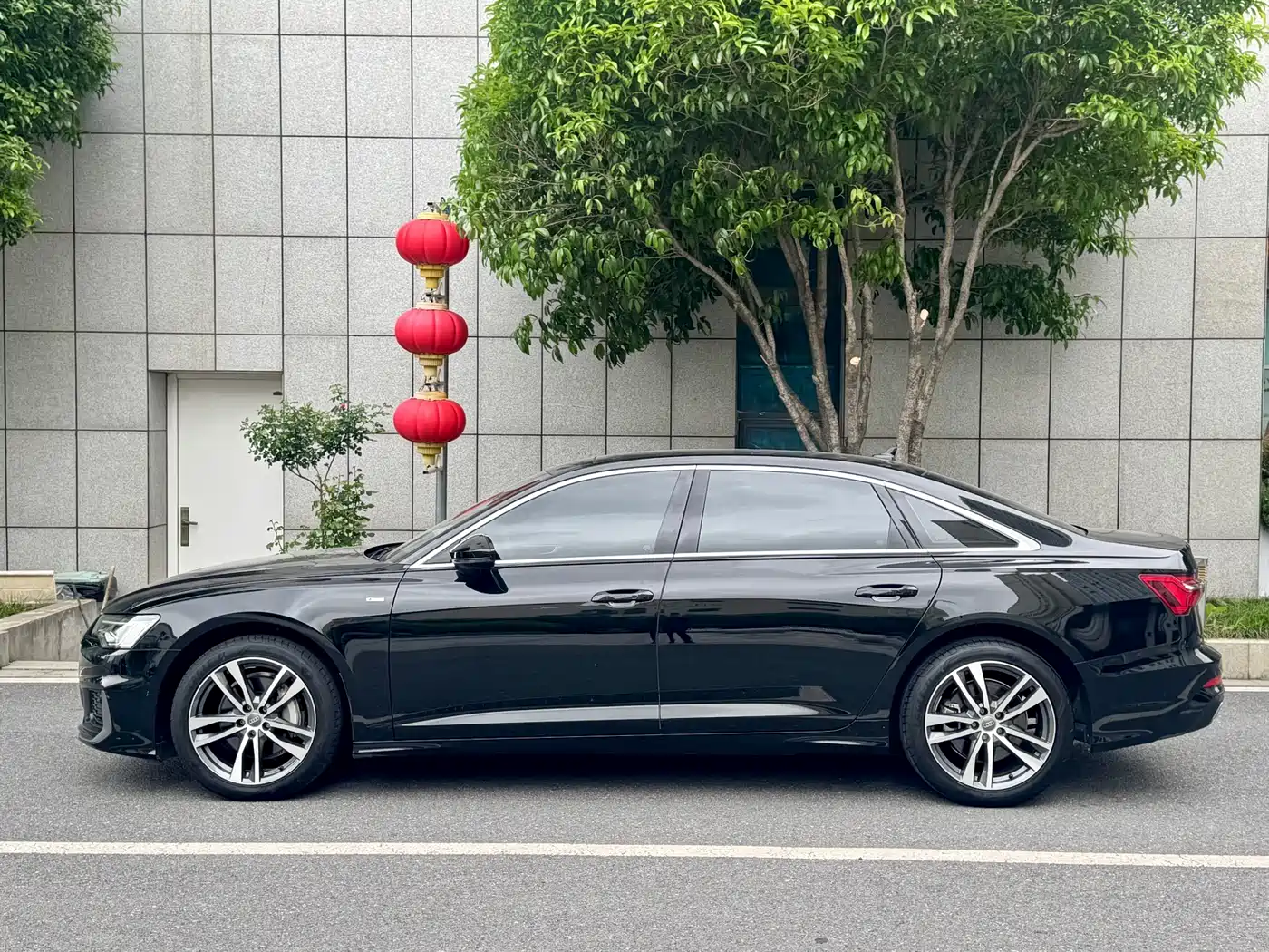 Audi A6L 2021 40 TFSI Luxury Sport фото 4