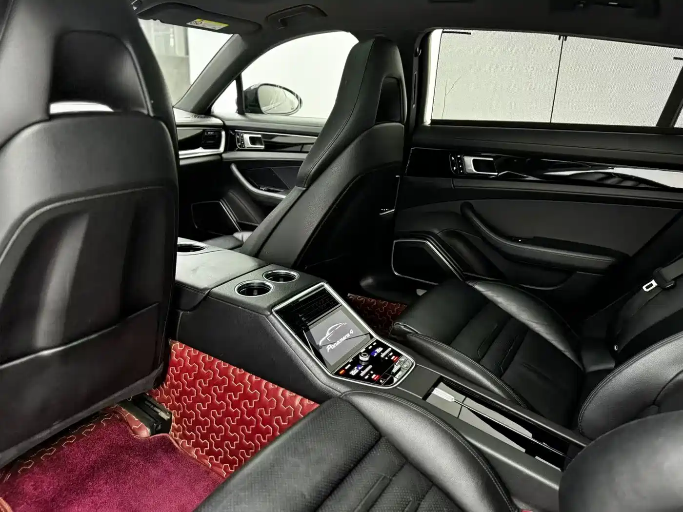 Porsche Panamera 2017 Panamera 4 Executive Long Wheelbase 3.0T фото 5