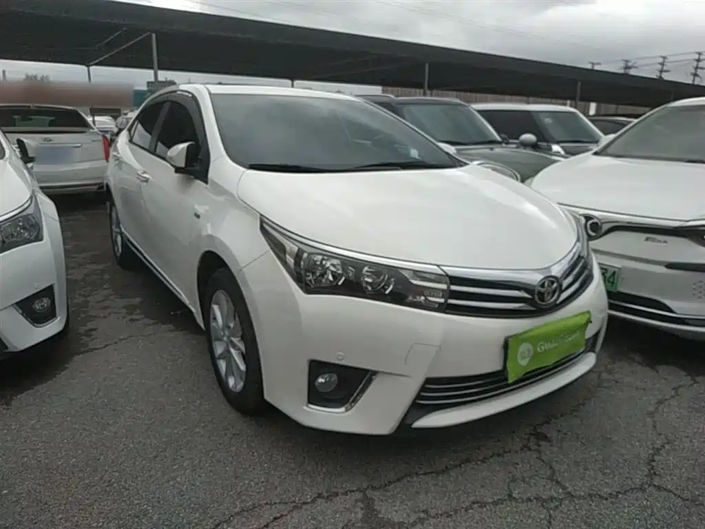 Toyota Corolla 2014 1.6L CVT GL-i Leather Edition фото 4