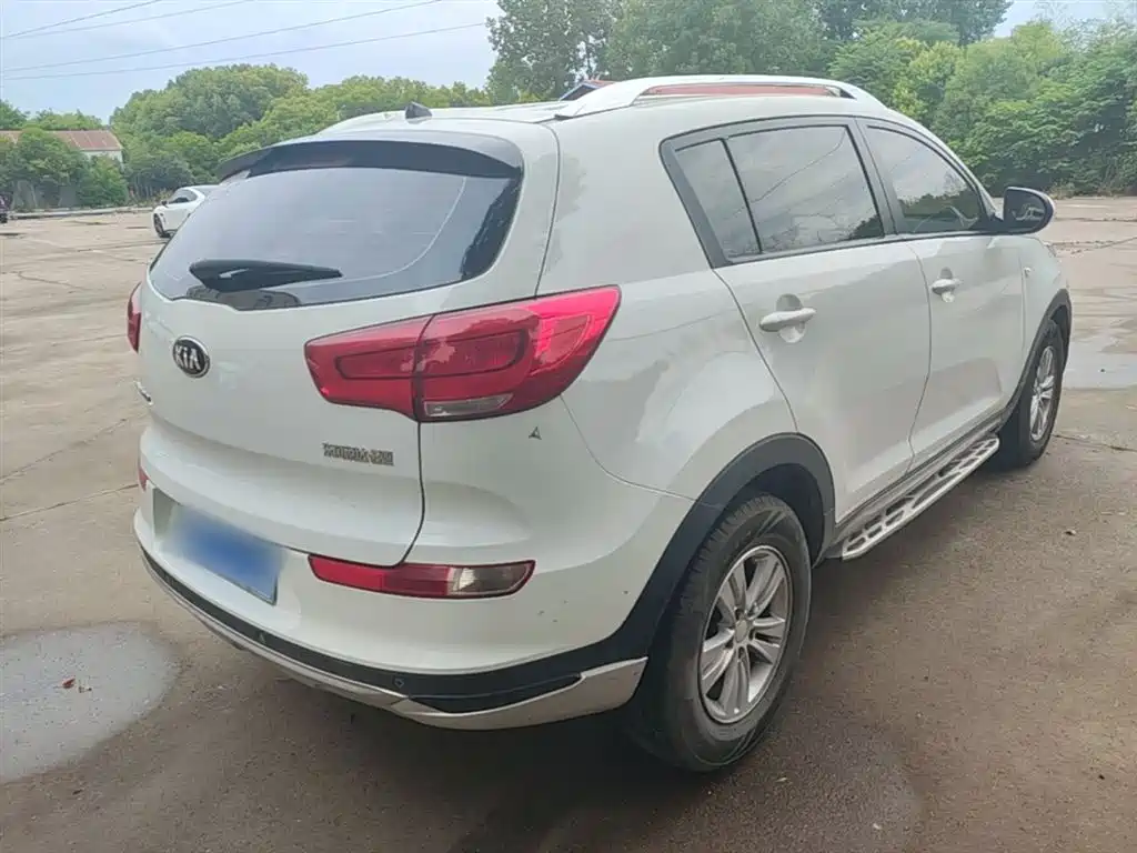 Kia Sportage 2015 2.0L Automatic 2WD GL фото 7