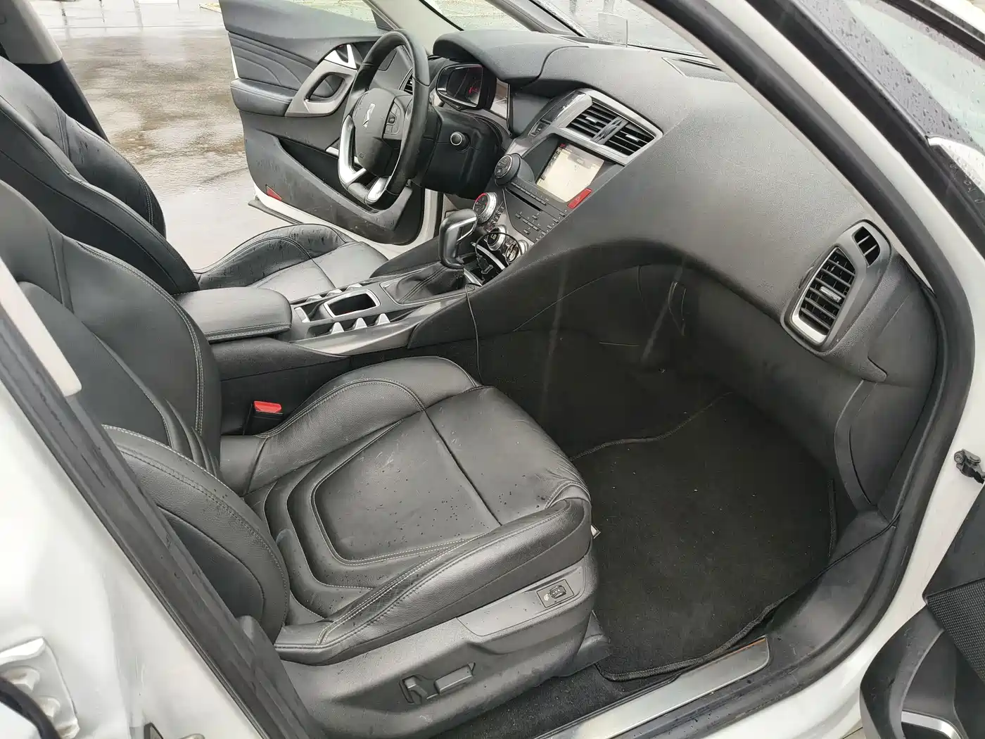 DS 5 2014 2014 1.6T Luxury THP160