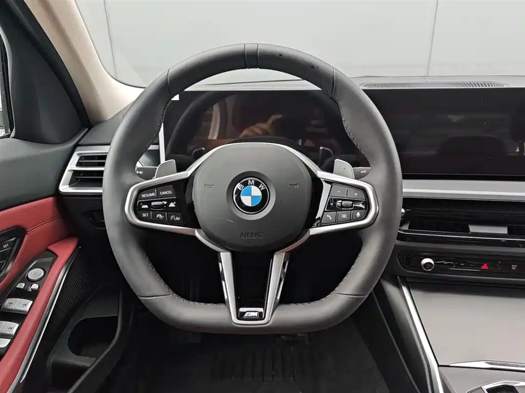 BMW 3 Series 2025 325i M Sport Package фото 13