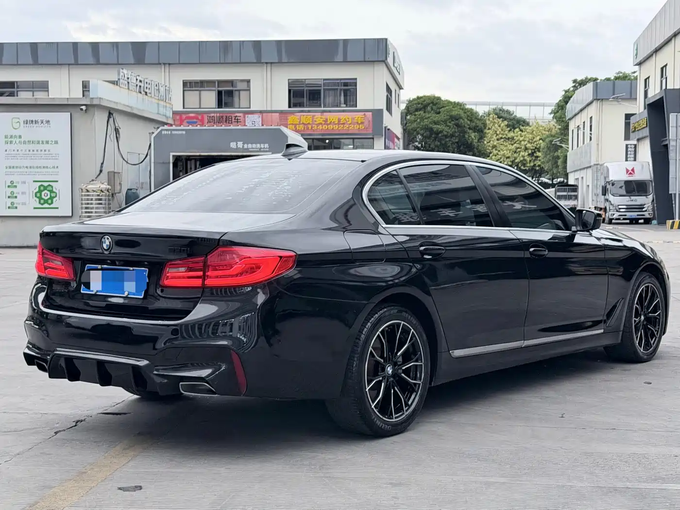 BMW 5 Series 2018 528Li Launch Special Edition фото 12
