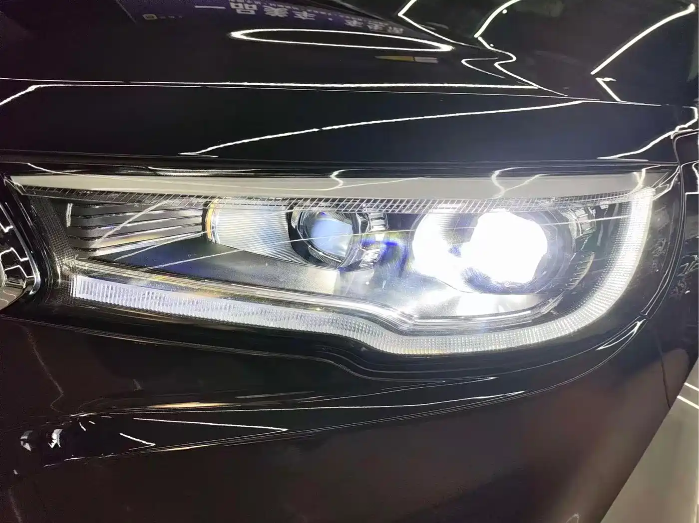 Hongqi H5 2020 1.8T Automatic Smart Connection Qi Rhythm Edition фото 8