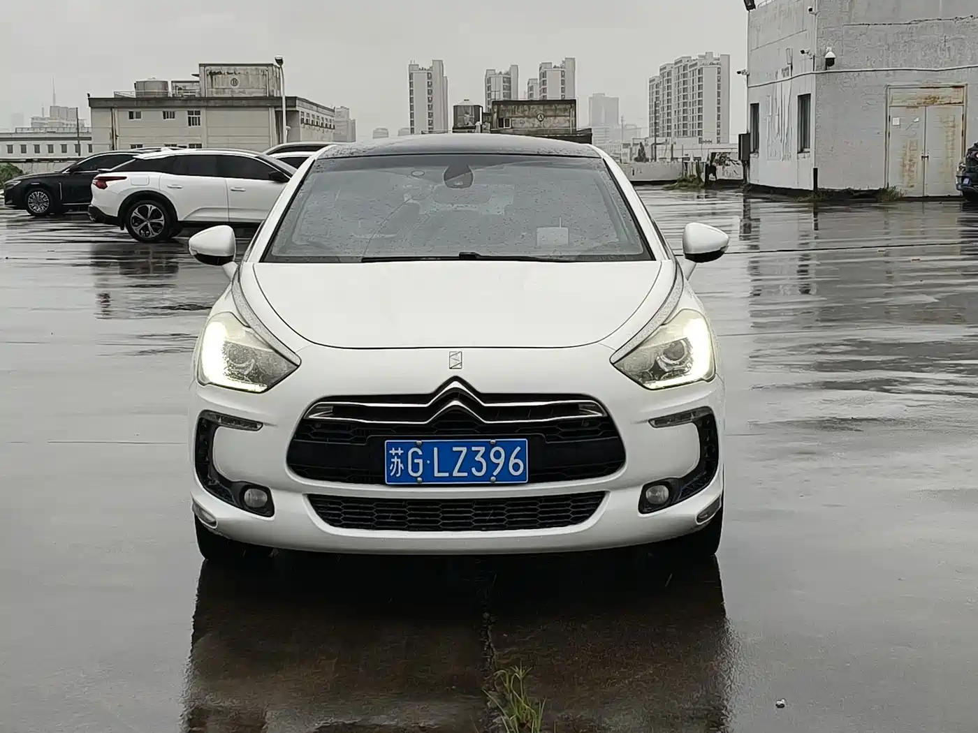 DS 5 2014 2014 1.6T Luxury THP160