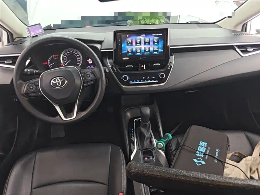 Toyota Corolla 2019 1.2T S-CVT GL-i Elite Edition фото 16