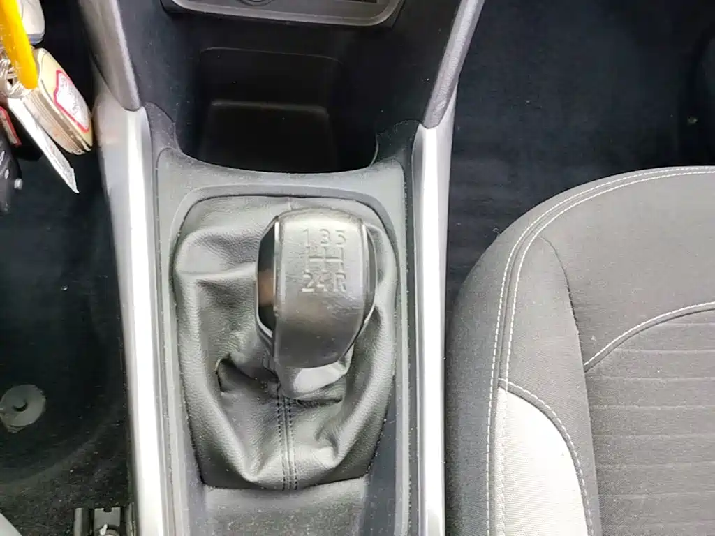 Photo 14 - Peugeot 2008